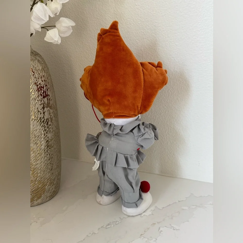 Cosplay/Halloween Pennywise the Dancing Clown Plush.  Watch video